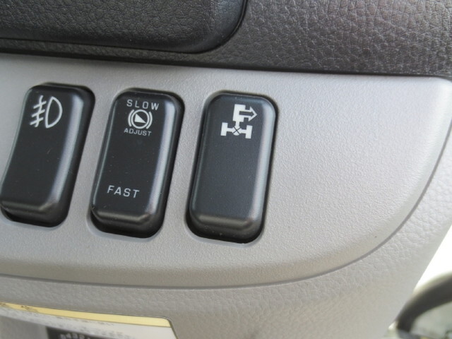 三菱ふそうキャンター平ボディ小型（2t・3t）[写真10]