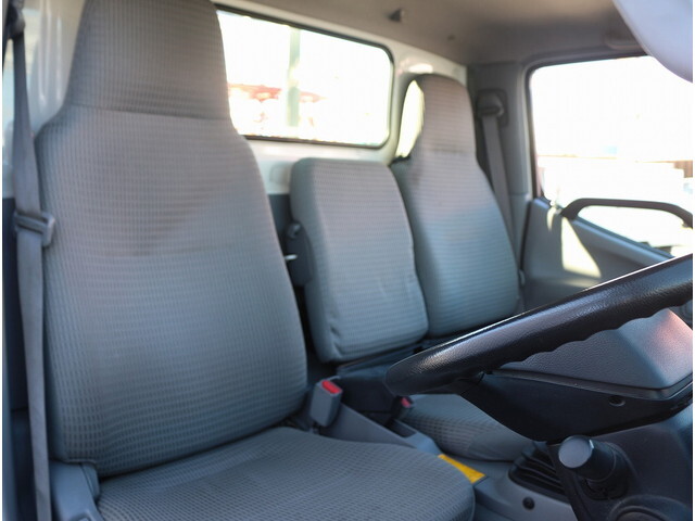 トヨタトヨエース平ボディ小型（2t・3t）[写真27]