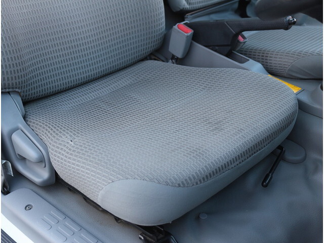 トヨタトヨエース平ボディ小型（2t・3t）[写真28]