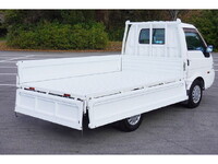 マツダボンゴ平ボディ小型（2t・3t）[写真14]