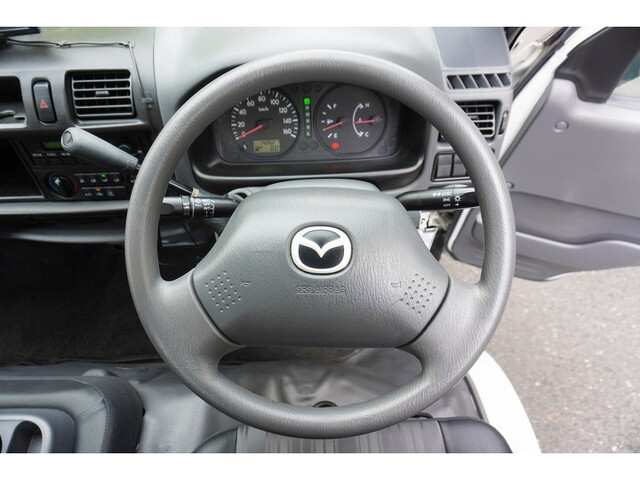 マツダボンゴ平ボディ小型（2t・3t）[写真29]