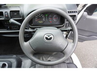 マツダボンゴ平ボディ小型（2t・3t）[写真30]