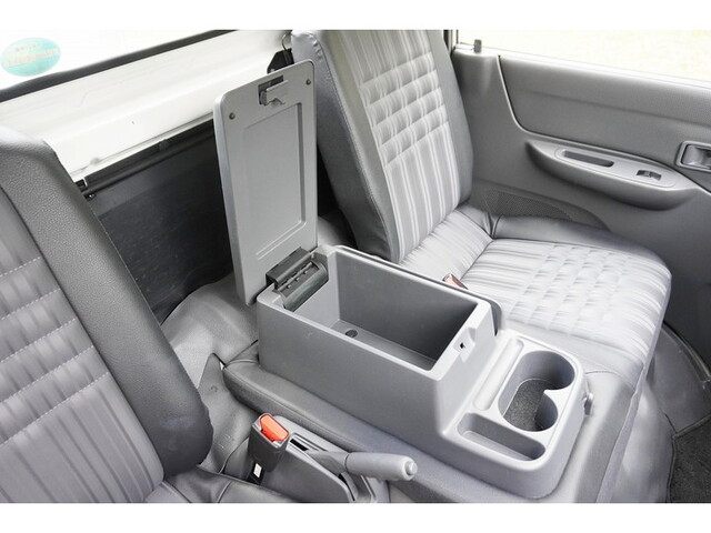 マツダボンゴ平ボディ小型（2t・3t）[写真38]