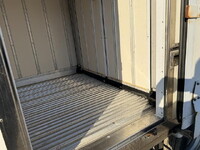 いすゞエルフ冷凍車（冷蔵車）小型（2t・3t）[写真15]