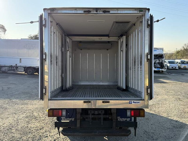 いすゞエルフ冷凍車（冷蔵車）小型（2t・3t）[写真17]