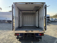 いすゞエルフ冷凍車（冷蔵車）小型（2t・3t）[写真18]