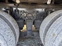 いすゞギガ平ボディ大型（10t）[写真20]