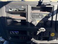 いすゞギガ平ボディ大型（10t）[写真31]