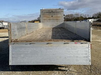 いすゞギガ平ボディ大型（10t）[写真10]