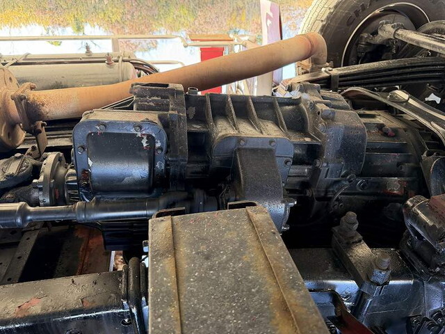 三菱ふそうスーパーグレートクレーン3段大型（10t）[写真16]