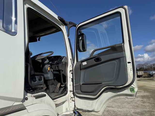 三菱ふそうスーパーグレートクレーン3段大型（10t）[写真32]