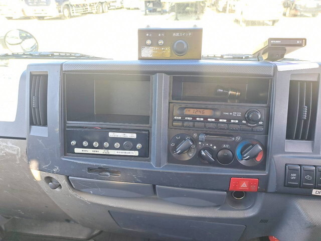 いすゞエルフ高所作業車小型（2t・3t）[写真14]