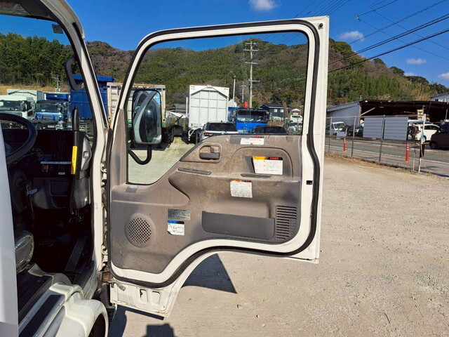 いすゞエルフ高所作業車小型（2t・3t）[写真17]