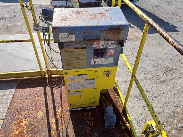 いすゞエルフ高所作業車小型（2t・3t）[写真23]