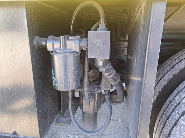 いすゞエルフ高所作業車小型（2t・3t）[写真33]