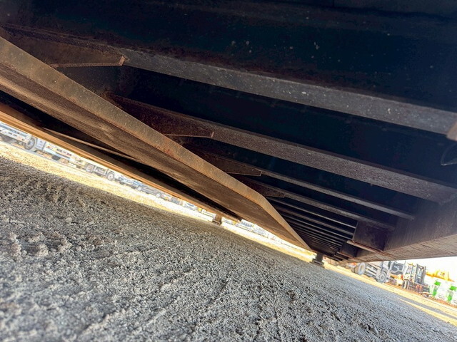 その他のメーカーその他の車種重機運搬トレーラー大型（10t）[写真13]