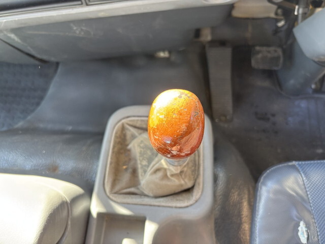 三菱ふそうファイターミキサー車（コンクリートミキサー）増トン（6t・8t）[写真10]