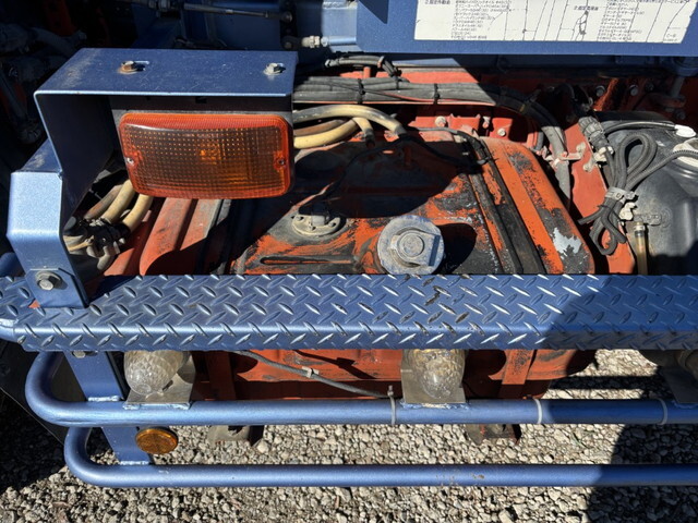 三菱ふそうファイターミキサー車（コンクリートミキサー）増トン（6t・8t）[写真30]