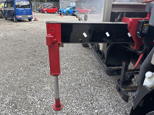 いすゞエルフクレーン5段小型（2t・3t）[写真18]