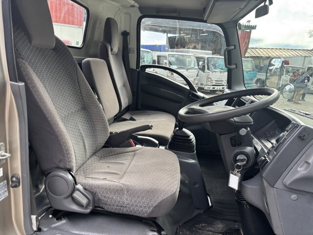 いすゞエルフクレーン5段小型（2t・3t）[写真05]