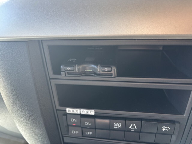 三菱ふそうファイターコンテナ専用車中型（4t）[写真10]