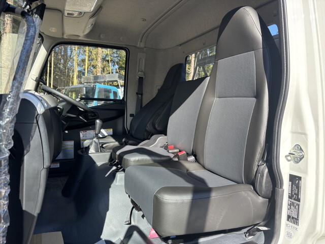 三菱ふそうファイターコンテナ専用車中型（4t）[写真18]