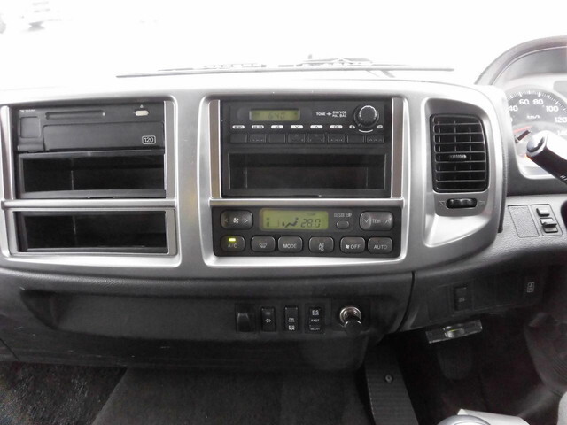 日野レンジャーアルミブロック中型（4t）[写真17]