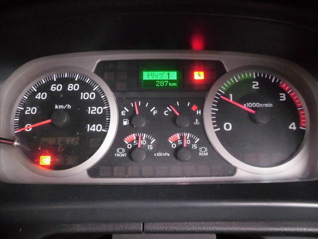 日野レンジャーアルミブロック中型（4t）[写真18]