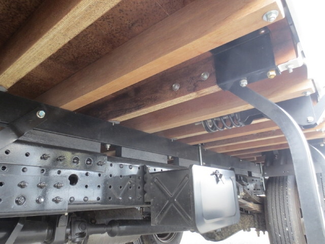 三菱ふそうキャンタークレーン4段小型（2t・3t）[写真14]