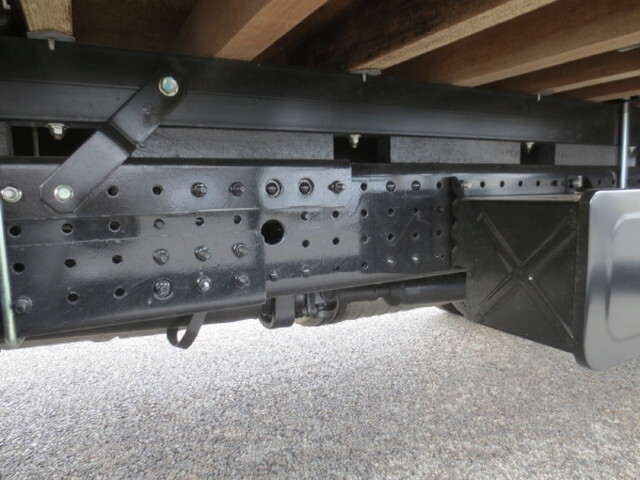 三菱ふそうキャンタークレーン4段小型（2t・3t）[写真15]