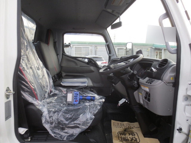 三菱ふそうキャンタークレーン4段小型（2t・3t）[写真16]