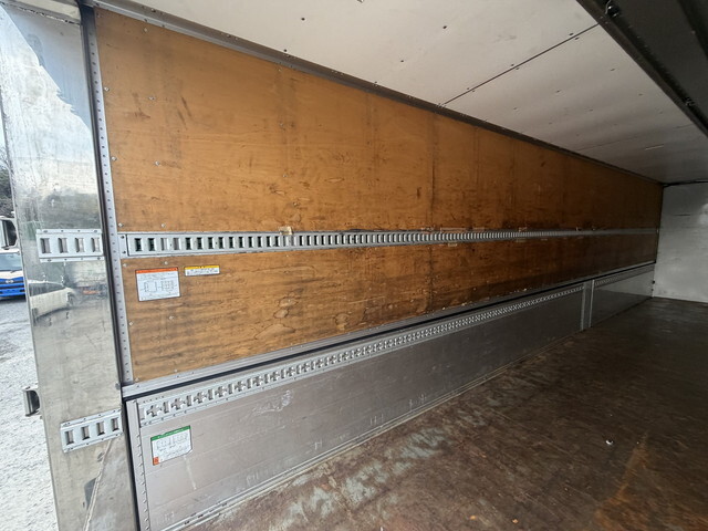 日野プロフィアアルミウイング大型（10t）[写真15]