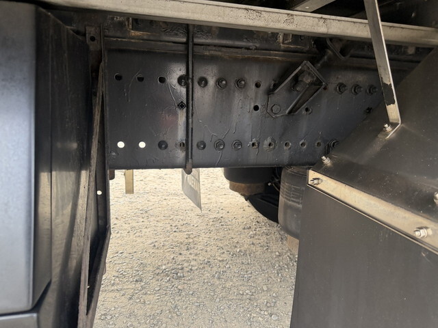 日野プロフィアアルミウイング大型（10t）[写真29]