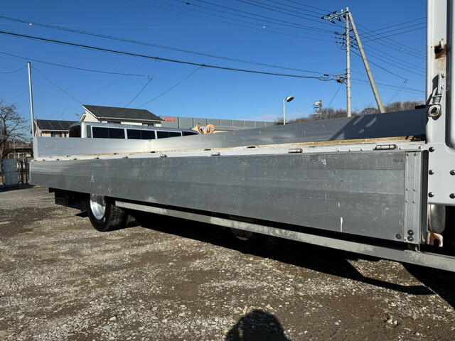 三菱ふそうファイターアルミブロック中型（4t）[写真10]