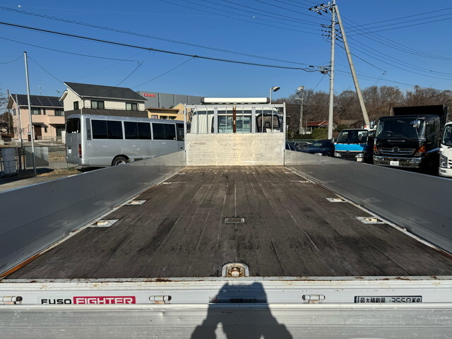 三菱ふそうファイターアルミブロック中型（4t）[写真17]