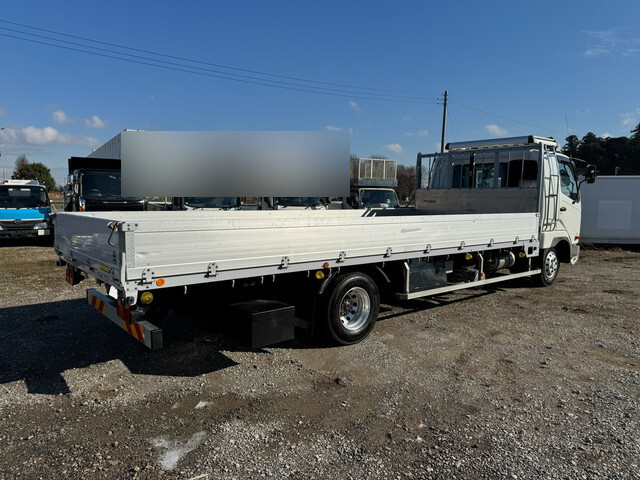 三菱ふそうファイターアルミブロック中型（4t）[写真02]