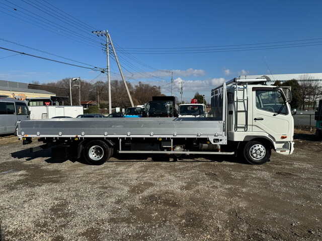 三菱ふそうファイターアルミブロック中型（4t）[写真08]