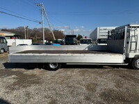 三菱ふそうファイターアルミブロック中型（4t）[写真10]