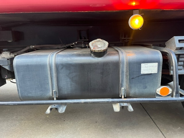 三菱ふそうファイターパッカー車（塵芥車）中型（4t）[写真23]