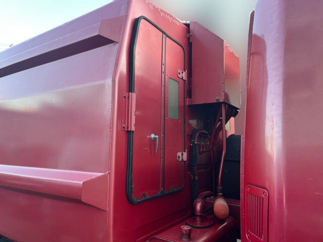 三菱ふそうファイターパッカー車（塵芥車）中型（4t）[写真06]