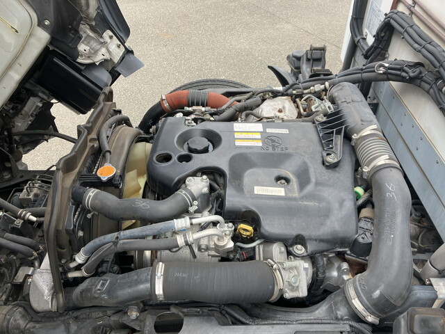 いすゞエルフ冷凍車（冷蔵車）小型（2t・3t）[写真25]