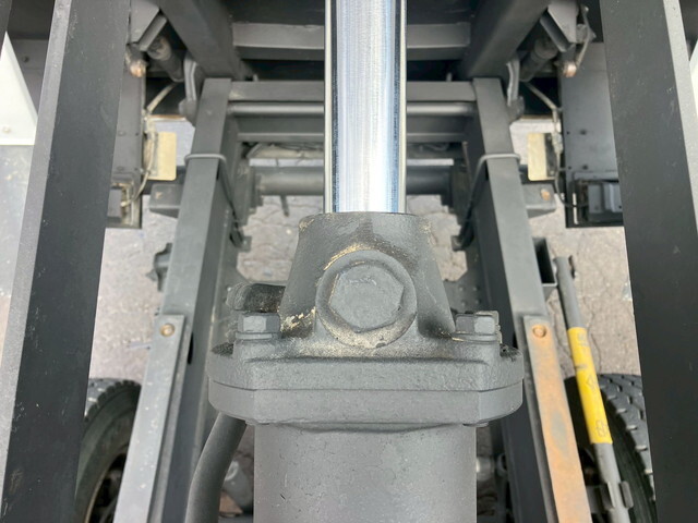 三菱ふそうキャンターダンプ小型（2t・3t）[写真16]