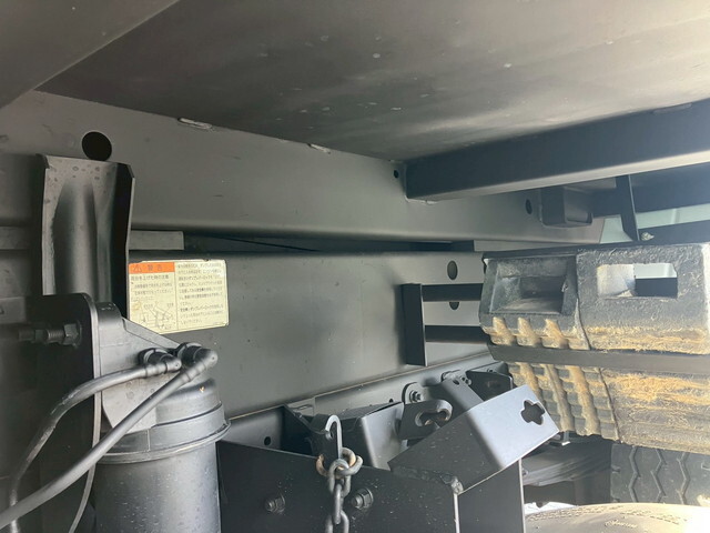 三菱ふそうキャンターダンプ小型（2t・3t）[写真23]