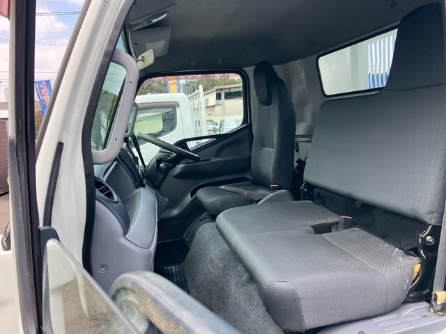 三菱ふそうキャンターダンプ小型（2t・3t）[写真32]