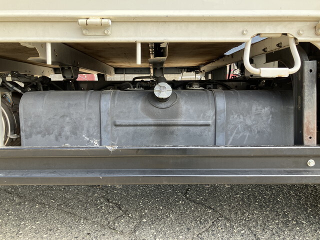 トヨタトヨエース平ボディ小型（2t・3t）[写真20]