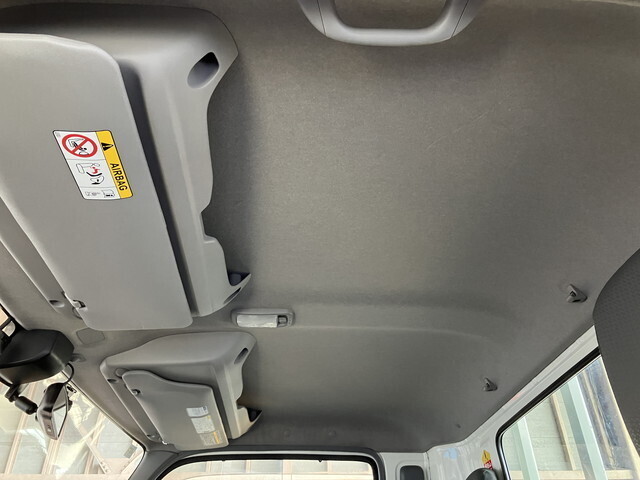 トヨタトヨエース平ボディ小型（2t・3t）[写真30]