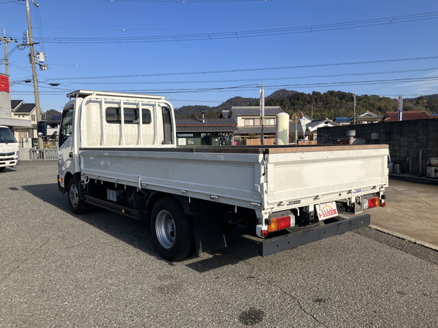 トヨタトヨエース平ボディ小型（2t・3t）[写真04]