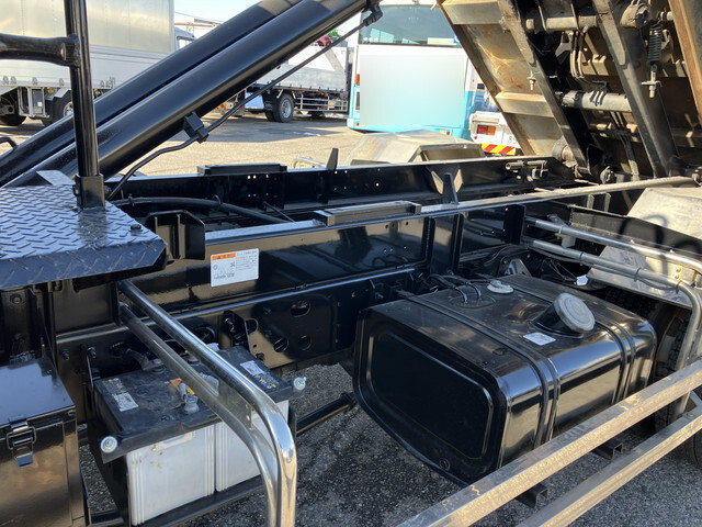 日野レンジャーコンテナ専用車中型（4t）[写真18]