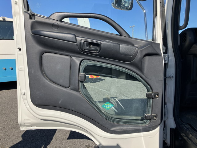 日野レンジャーコンテナ専用車中型（4t）[写真25]