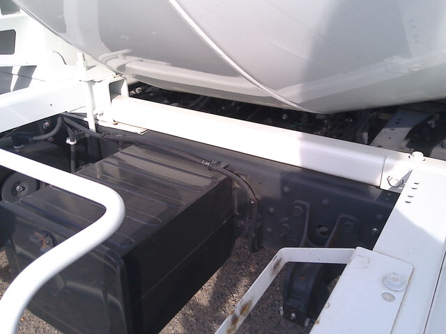 三菱ふそうファイターミキサー車（コンクリートミキサー）増トン（6t・8t）[写真12]